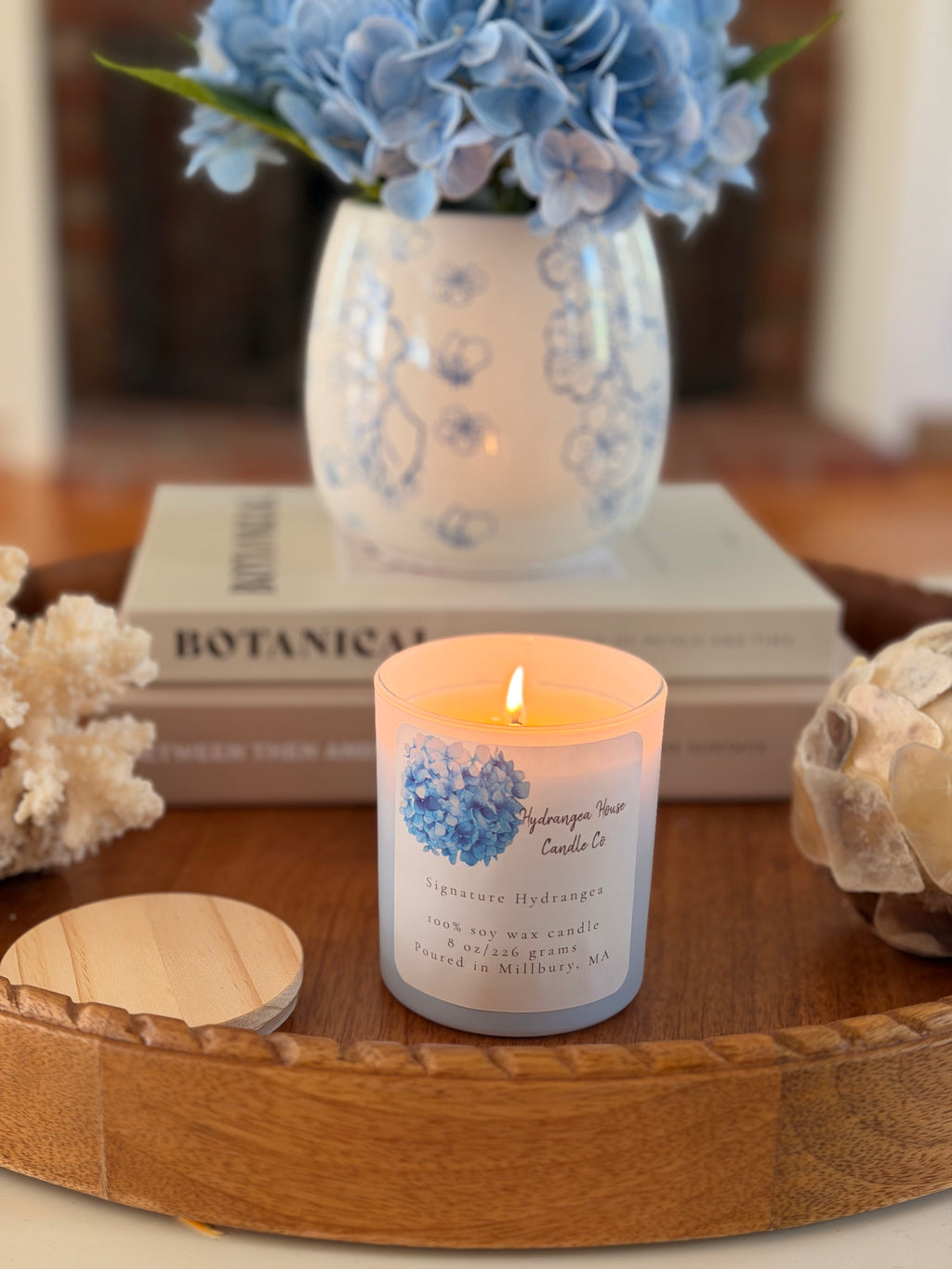 Signature Hydrangea 8 oz soy wax candle