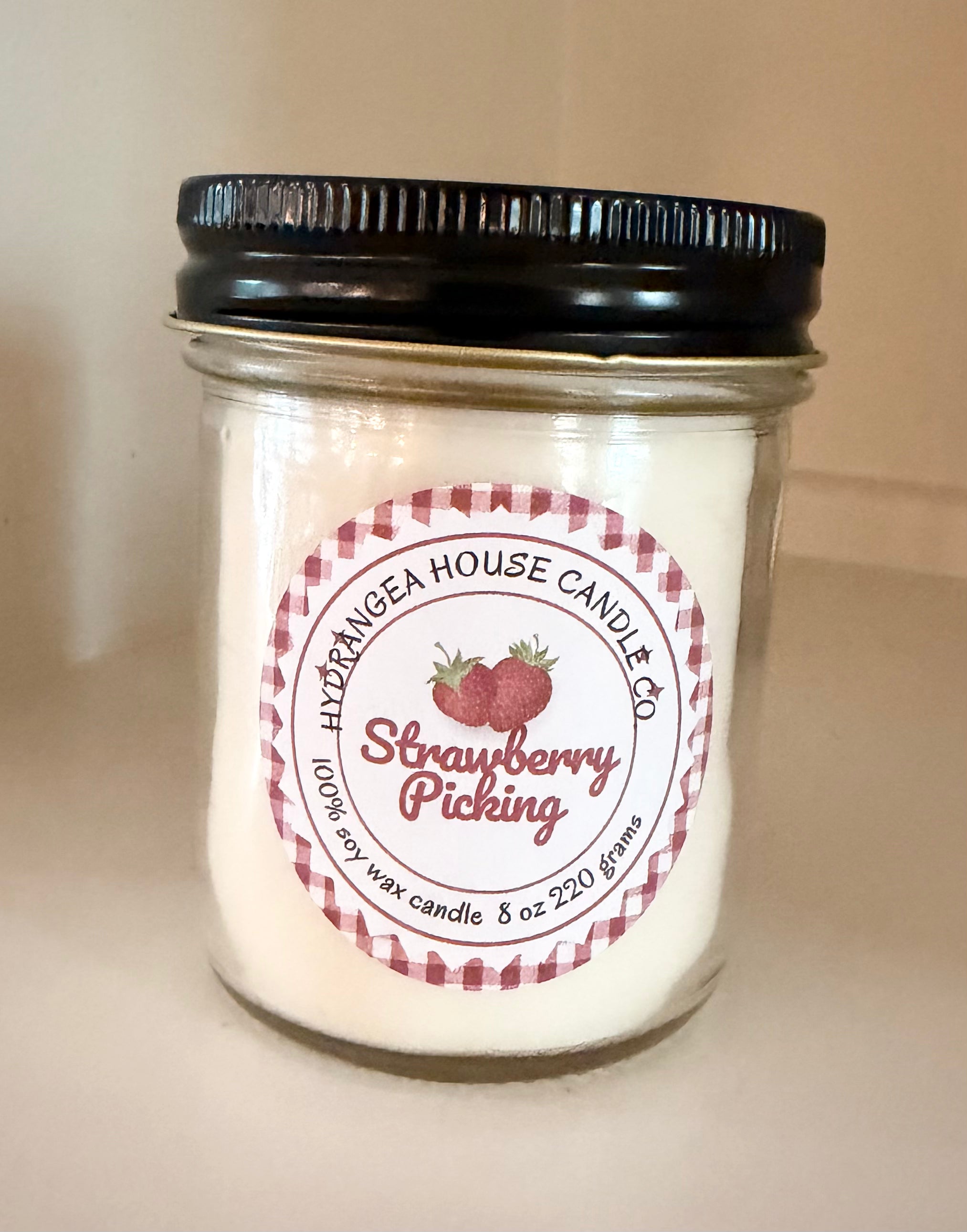 Strawberry Picking 8 oz soy candle