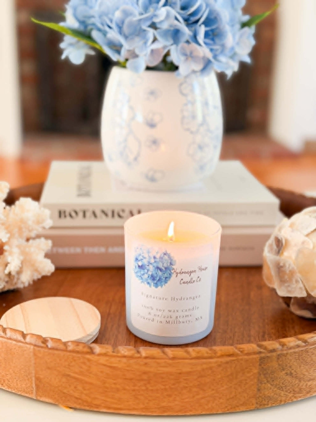 Signature Hydrangea 8 oz coconut soy wax candle